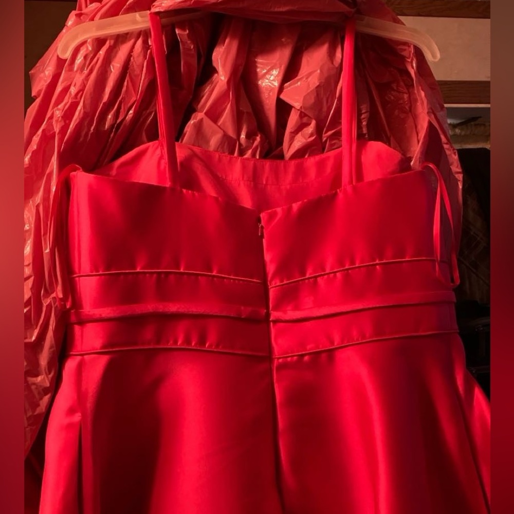 Prom Dress - Picture 2 of 3